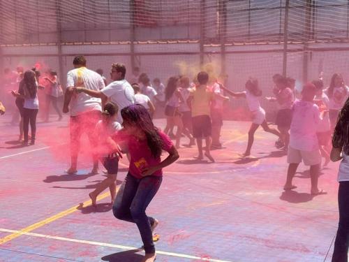 festa das cores colegio galileu (24)