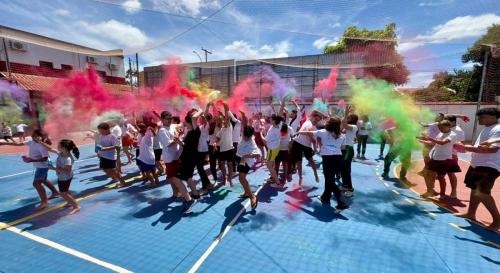 festa das cores colegio galileu (37)
