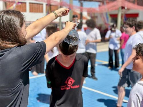 festa das cores colegio galileu (59)